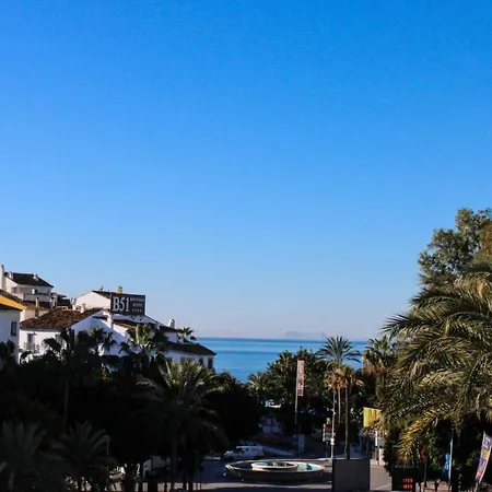 Wonderful Flat In The Centre Of Puerto Banus *
